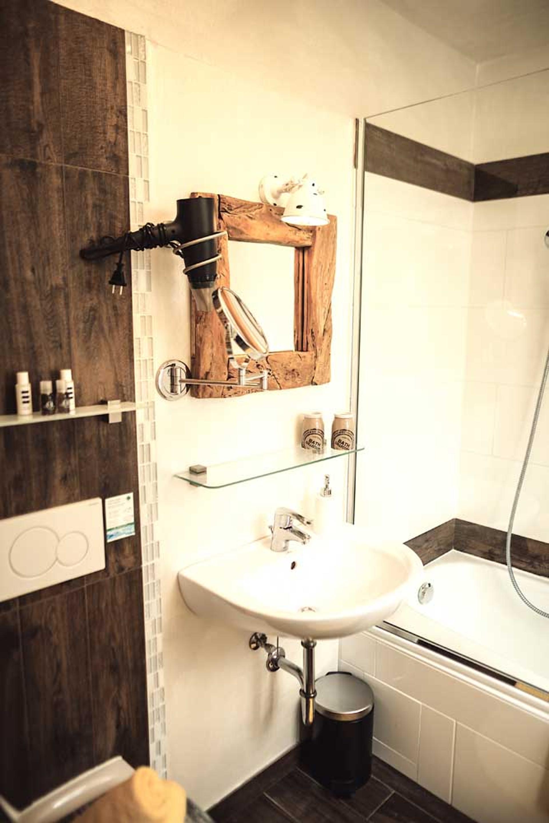 No.°9 | smart & tiny & sunny - rustic | no breakfast - 3